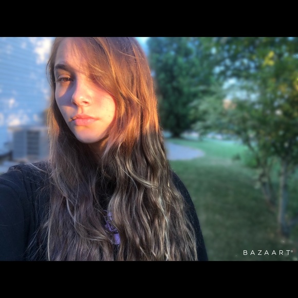 Meet your Posher, Roxy - Picture 10 of 15